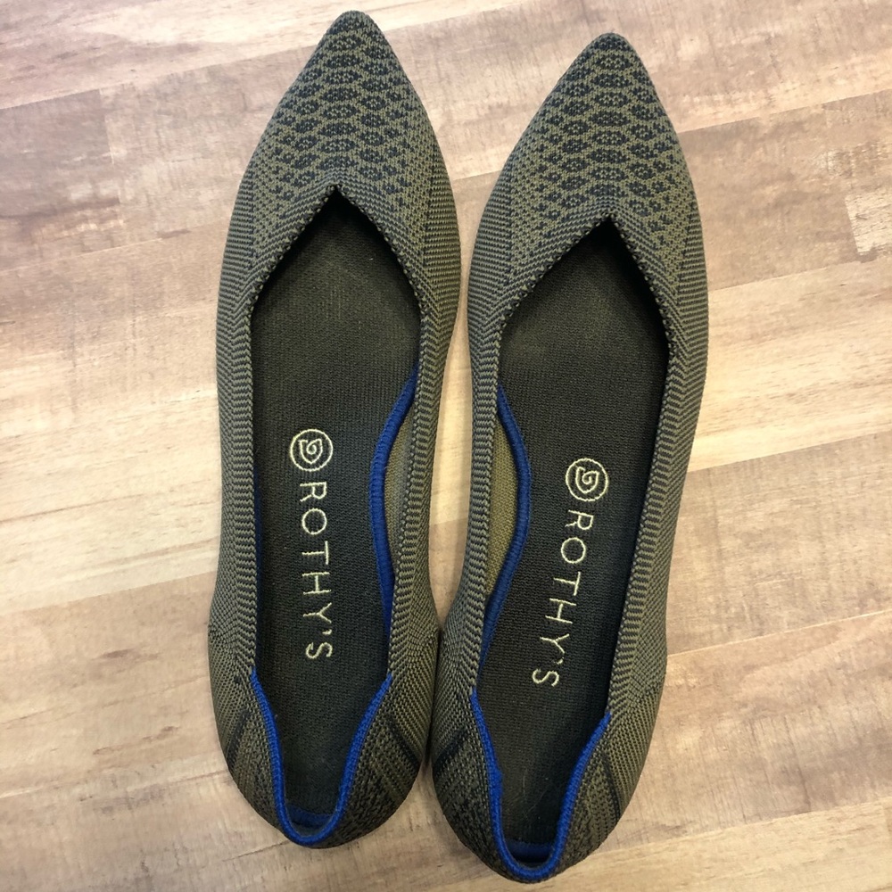 Rare Walnut Python Rothy’s Points size 10